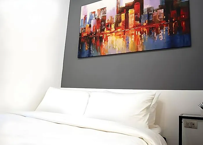 Mystay Bgc East